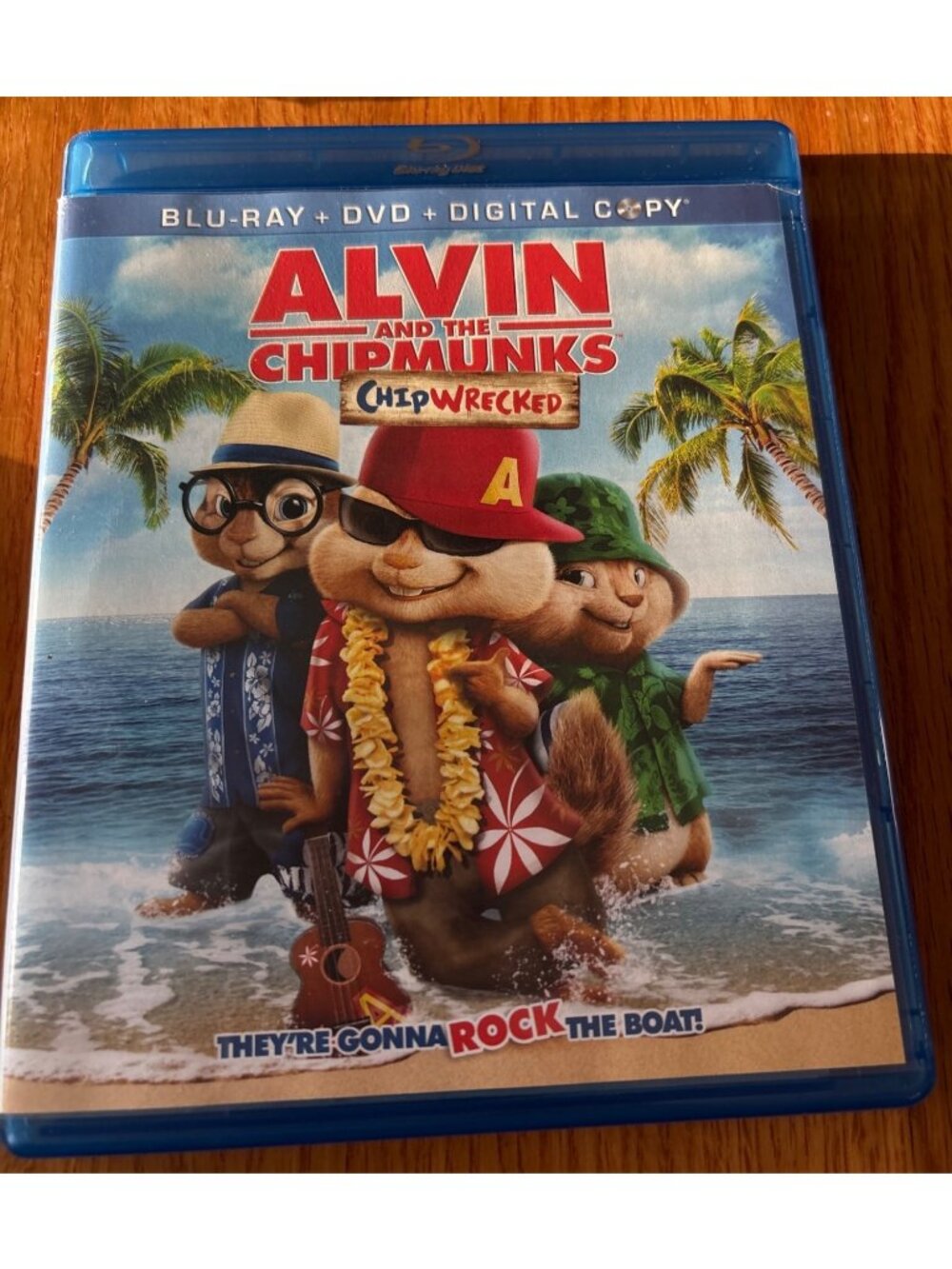 Alvin And The Chipmunks: Chipwrecked Blu-Ray + DVD + Digital Copy Combo Pack
